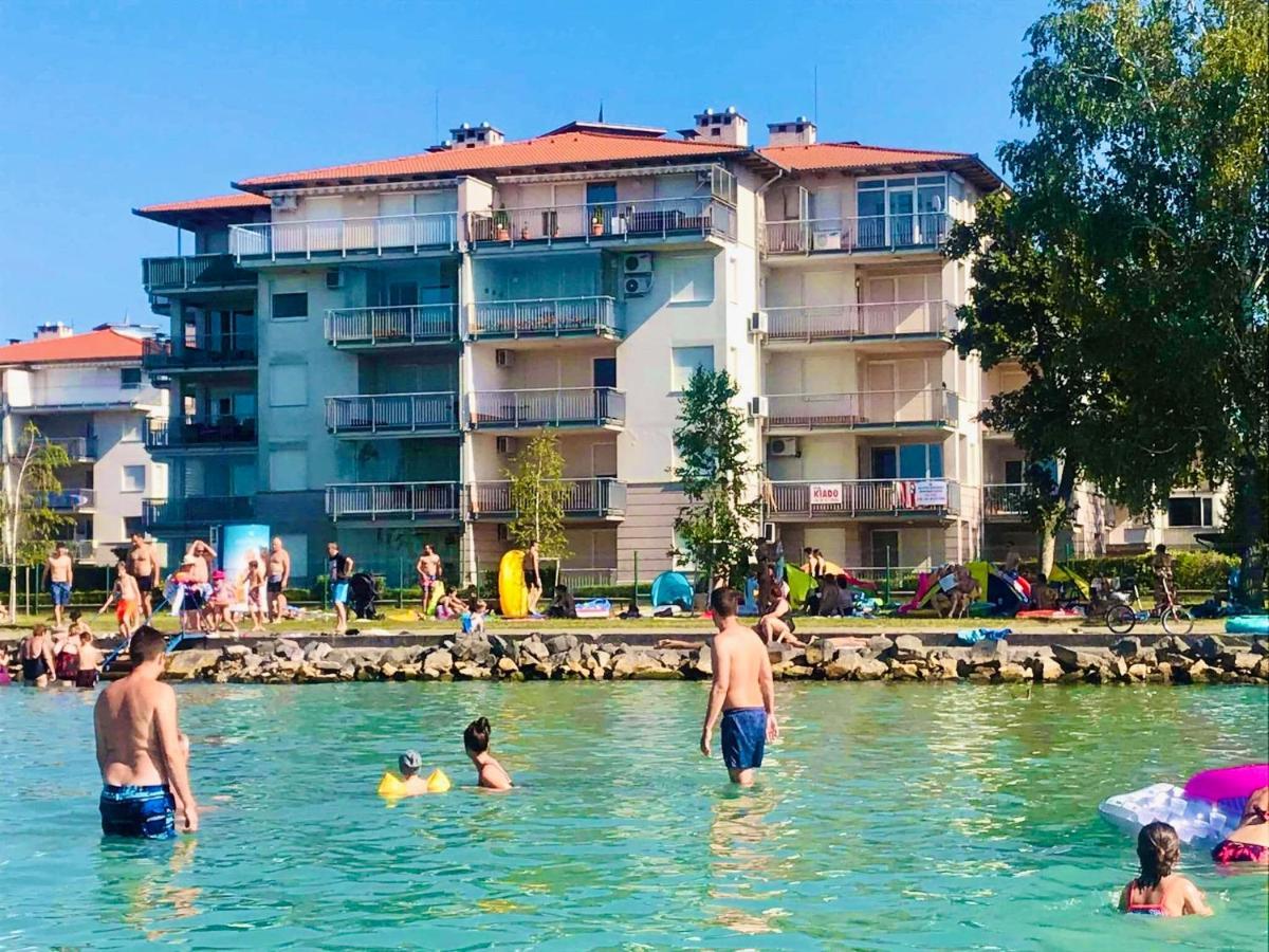 Balaton BeachSide Apartman Siófok N1 Kültér fotó