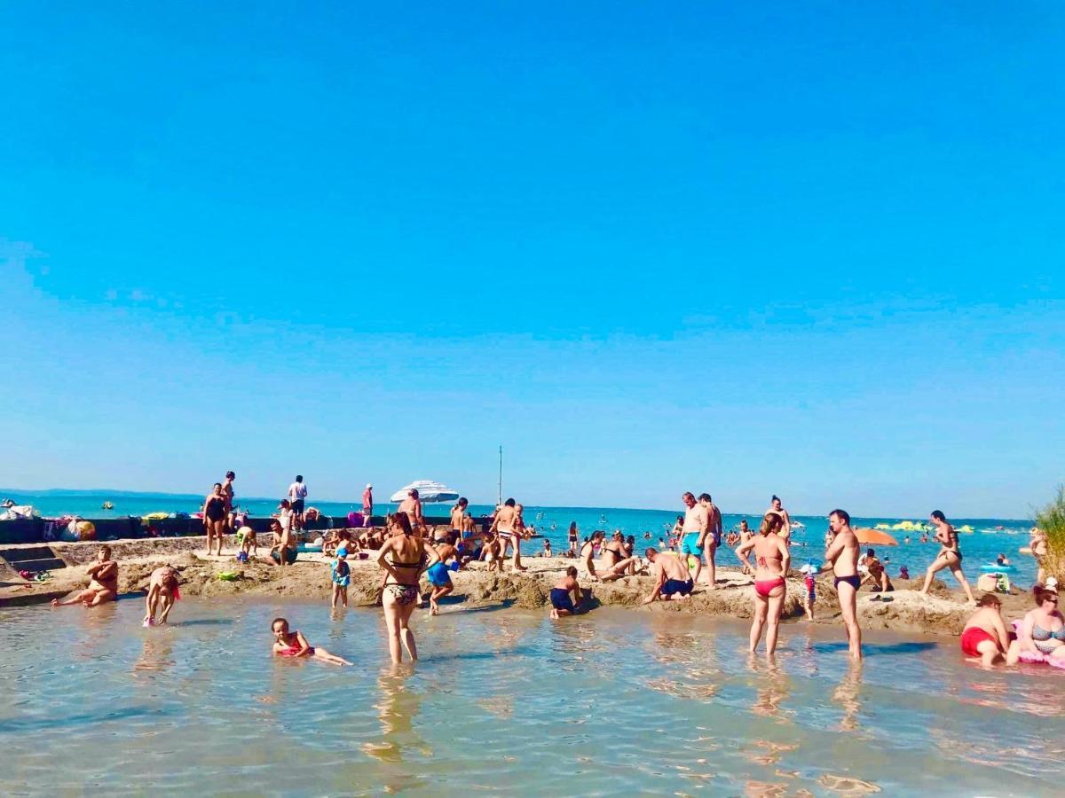 Balaton BeachSide Apartman Siófok N1 Kültér fotó