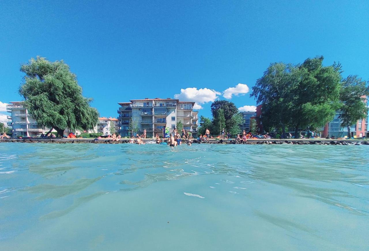 Balaton BeachSide Apartman Siófok N1 Kültér fotó