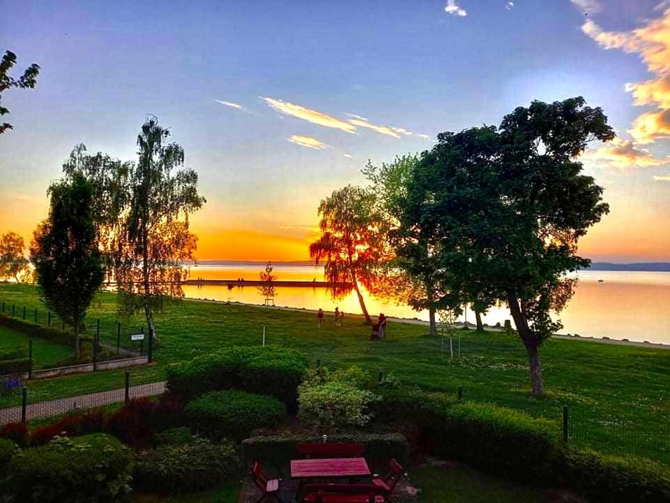 Balaton BeachSide Apartman Siófok N1 Kültér fotó